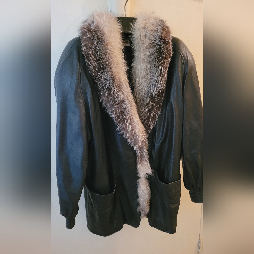 Evan Arpelli LTD Black Leather Coat with Fur Shawl Collar